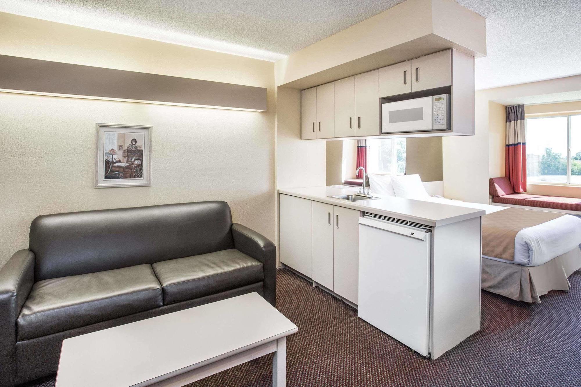 Microtel Inn & Suites By Wyndham Tifton Ngoại thất bức ảnh